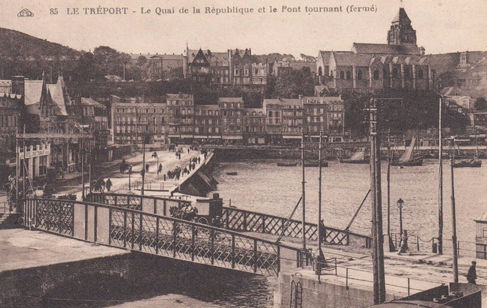 Le Quai de la République