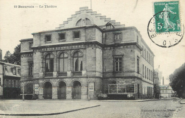 Le Théâtre